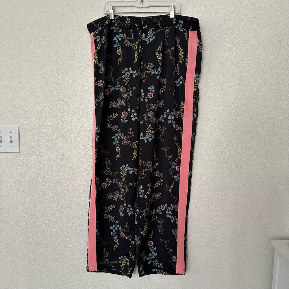 Who, What, Wear Floral Black Pants with Pink racing Stripes
